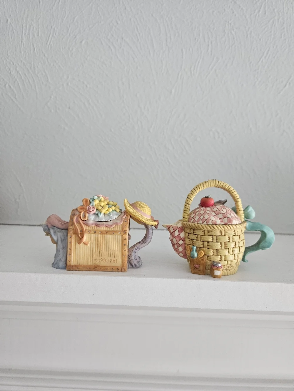 Vintage Precious Moments X Avon Enesco Monthly Mini Teapots Set Of 10